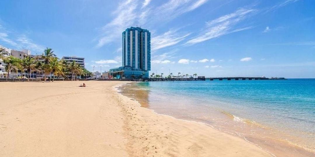 Apartamento La Orilla Arrecife  Buitenkant foto