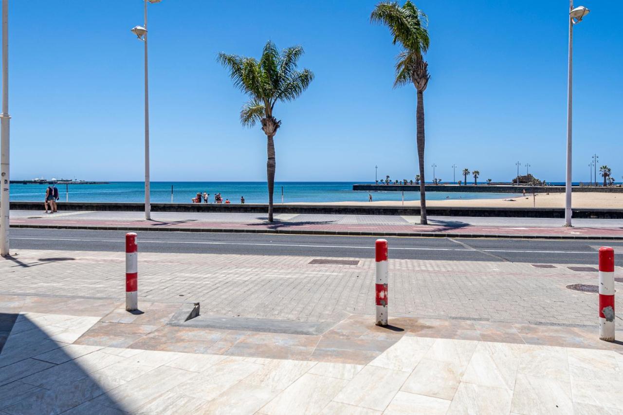 Apartamento La Orilla Arrecife  Buitenkant foto
